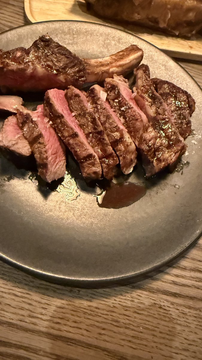 macmac7700's tweet photo. 楽しすぎたメルボルン滞在😊
人も優しく食事も美味く少し走れば田舎だし最高の環境！レンタカーもフックターンとラウンドアバウトさえ気をつければ余裕✨
また行きたい！
もっとコーヒーとワイン買って来ればよかった…

#gdtc https://t.co/rufYe7jCog