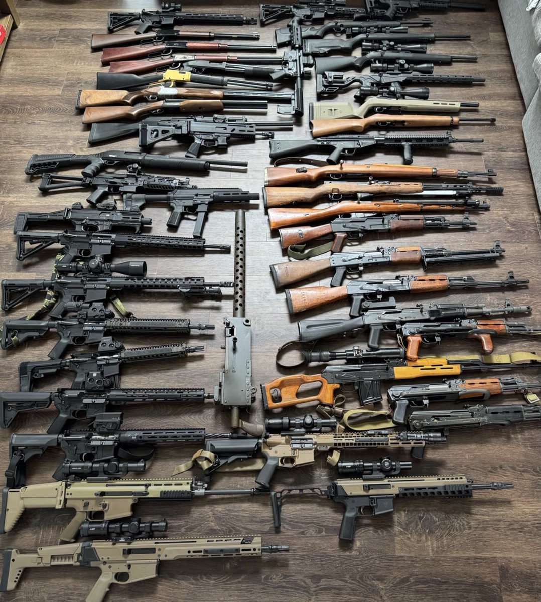 Weapons Daily tweet media