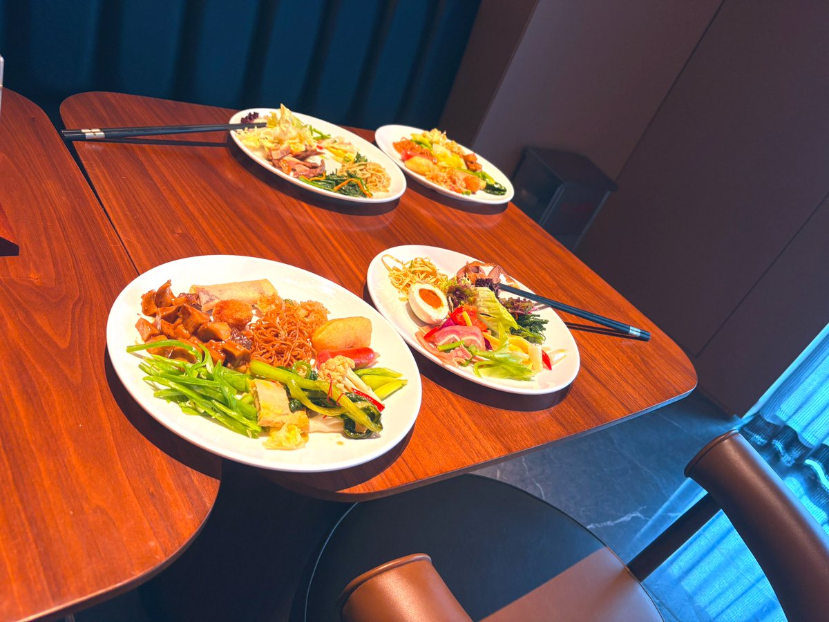 ちょっとずつとったのに凄いことになった朝飯