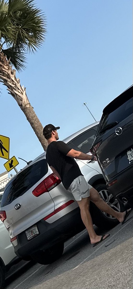 MenFee69228's tweet photo. #bodybuilding #FloridaMan #feetfinders #musclebttm #instagram #MUSCLEMODEL #hunky #Feet #viral2024 #hunkoftheday #calves #viral2025 #legslegslegs #viralshort #malefootlover #DaddyBearsCLUB #daddyandme #instagramreels #musclejock #feetfetısh #feetworshi̇p #feetporn https://t.co/cTKalpIO0d
