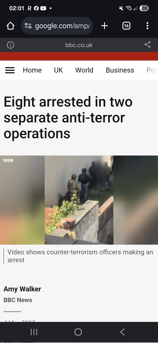 DHaybrook's tweet photo. @CodeUnknownYT @UnityNewsNet Plenty of times we see CTSFO (or atleast people working with the CTSFO) wearing camo, see the recent raid in Rochdale. https://t.co/KjxZwrGnX9