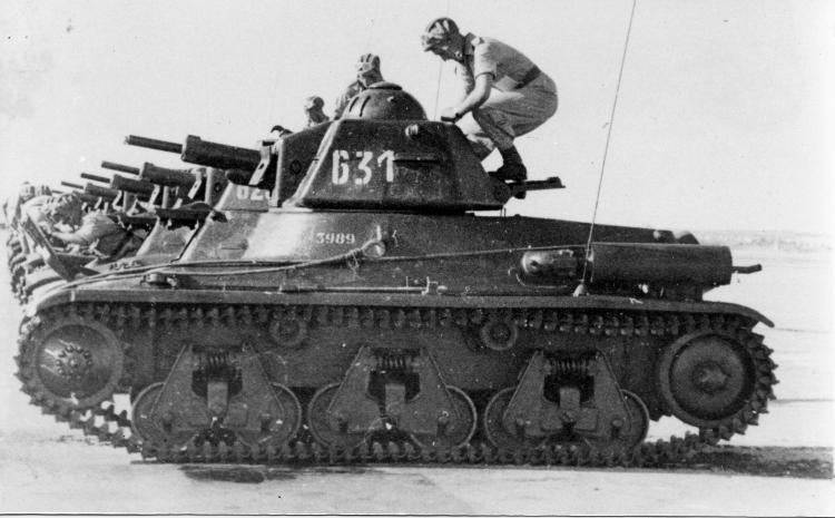 The Israeli Defense Force was officially formed #OTD in 1948. The newly formed nation couldn't be picky regarding its military hardware, resulting in a very heterogeneous armoured force featuring many obsolete WW2 era tanks. #tanks #history