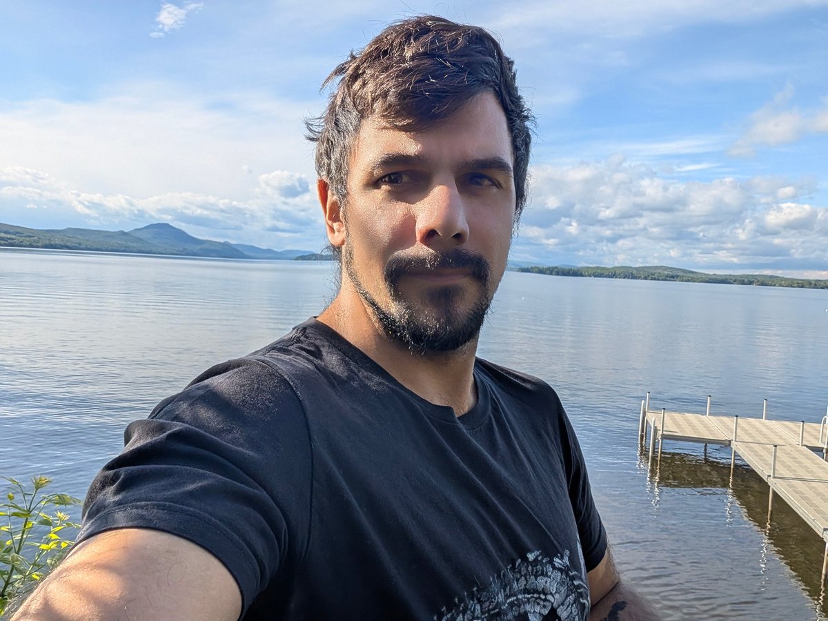 Fossil Daddy tweet media