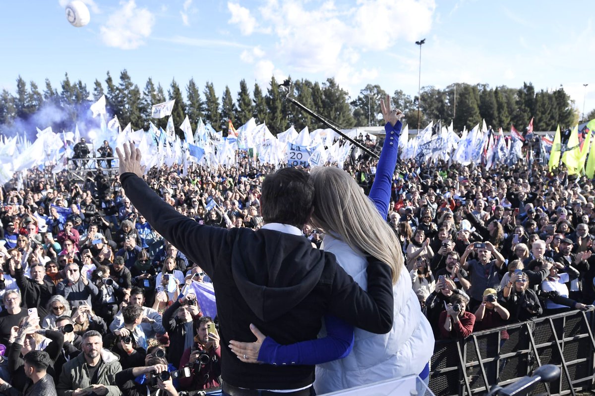 Axel en La Plata "La discusión no es un lugar en la lista, la discusión es un lugar en la historia".