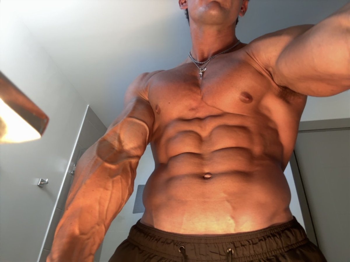 God Kytherion (@godkytherionn) on Twitter photo Pure muscle 🔱 poppperrr drainss all night Pure muscle 🔱 poppperrr drainss all night