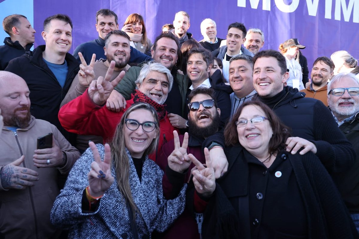 "Nace hoy el Movimiento #DerechoAlFuturo, una forma de organizarnos, de volver a escuchar y conectar con las necesidades de nuestra gente. Nace de abajo para arriba, con todos los sectores y promoviendo la participación"

<a href="/Kicillofok/">Axel Kicillof</a> en el cierre del plenario de <a href="/MOVIMIENTODAF/">Movimiento Derecho al Futuro</a>