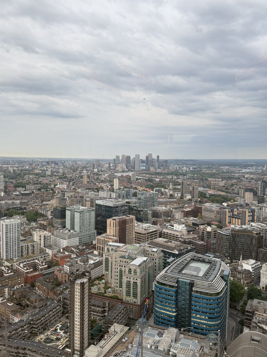 A week in London for Avalanche Summit 2025. 🔺<a href="/JohnNahas84/">John Nahas</a> thanks for connecting me to the amazing people in the <a href="/avax/">Avalanche🔺</a> community, including <a href="/Scaramucci/">Anthony Scaramucci</a>! 
#AvalancheSummit #AVAX #London