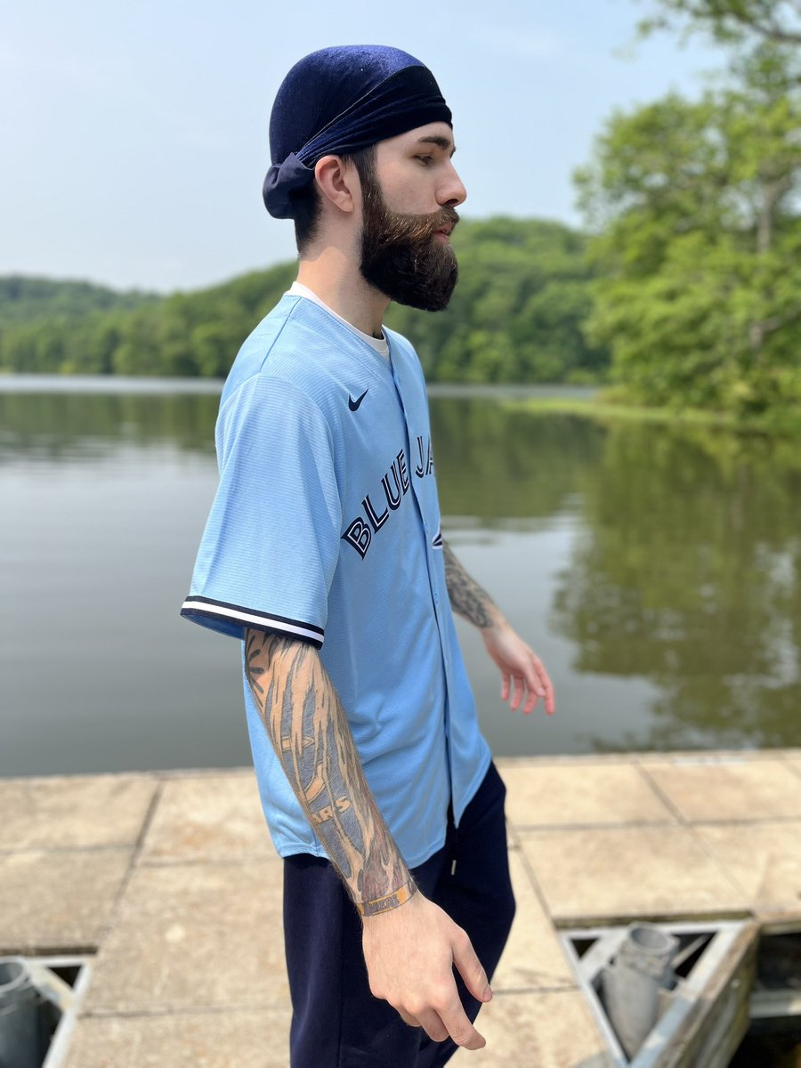 DatDudeCory's tweet image. Jersey/hat combo too cold 🥶🆗