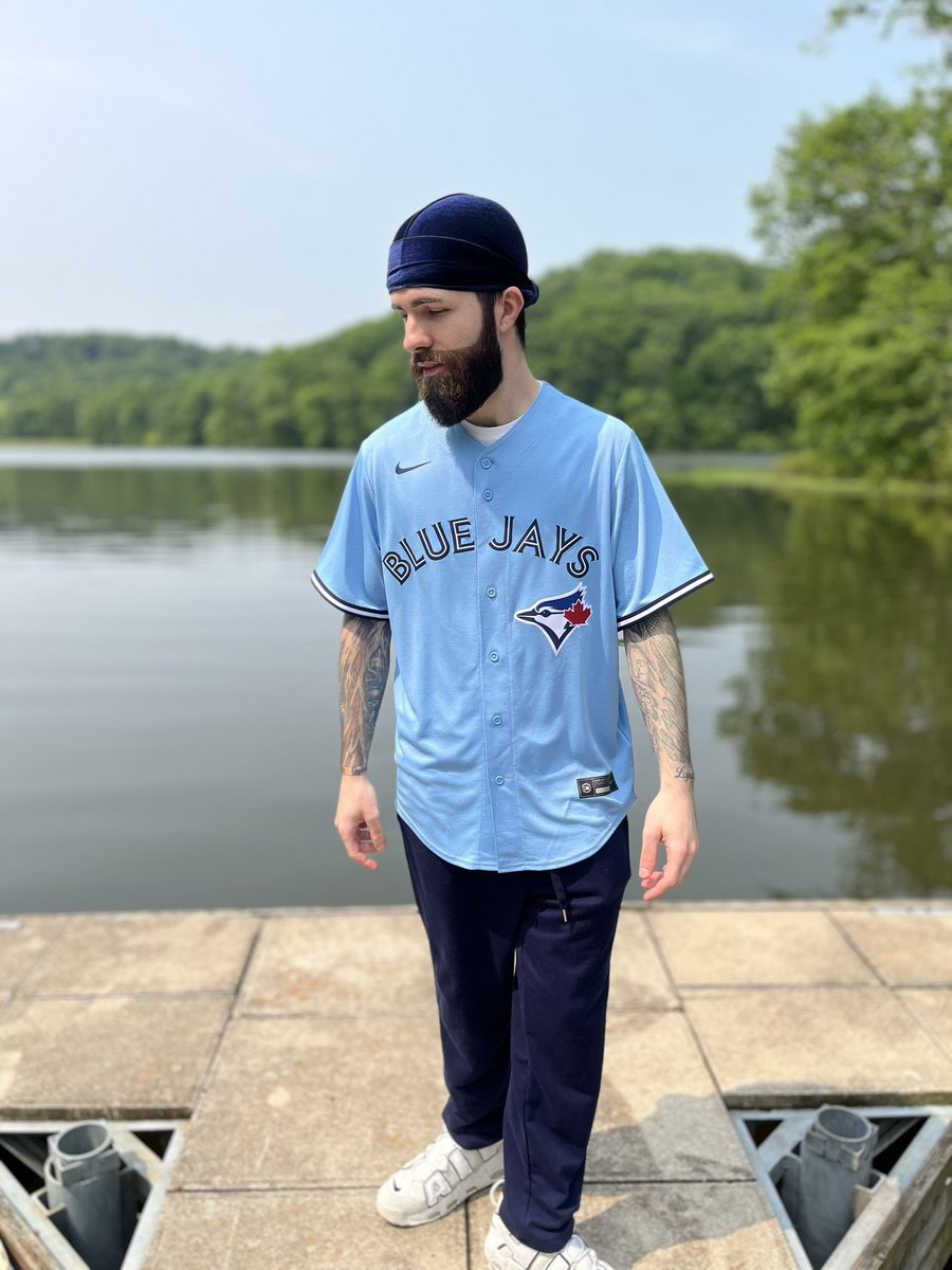 DatDudeCory's tweet image. Jersey/hat combo too cold 🥶🆗