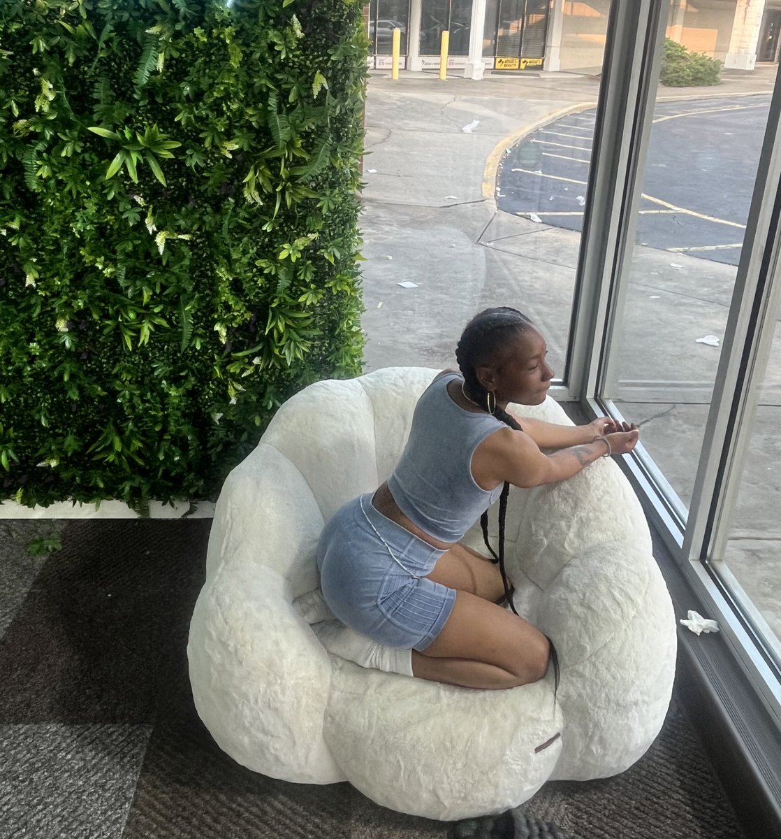 “Ain no competition with you 6itches tell em come correct”🖐🏽✅ ##rt