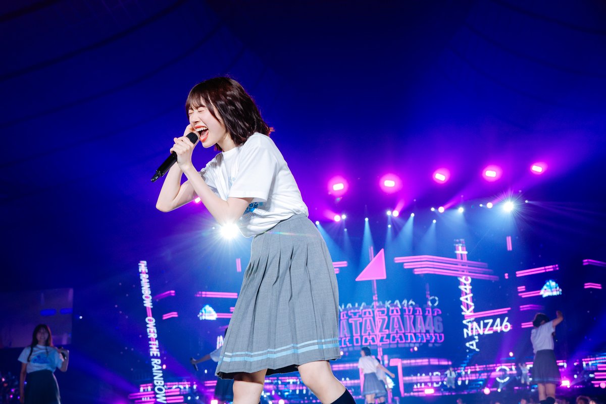 BUBKA_henshuubu's tweet photo. 「日向坂46の未来は明るいぞ！」一期生全員卒業、五期生加入を経��たどり着いた、“新生”日向坂46の「伝説的二日間」

▼記事詳細
https://t.co/lwKk6KpAJZ

#日向坂46　#日向坂46_OTR_DAY1　#日向坂46_OTR_DAY2　#青春の馬　#絶対的第六感　#見たことない魔物 https://t.co/nDtJvQyb29