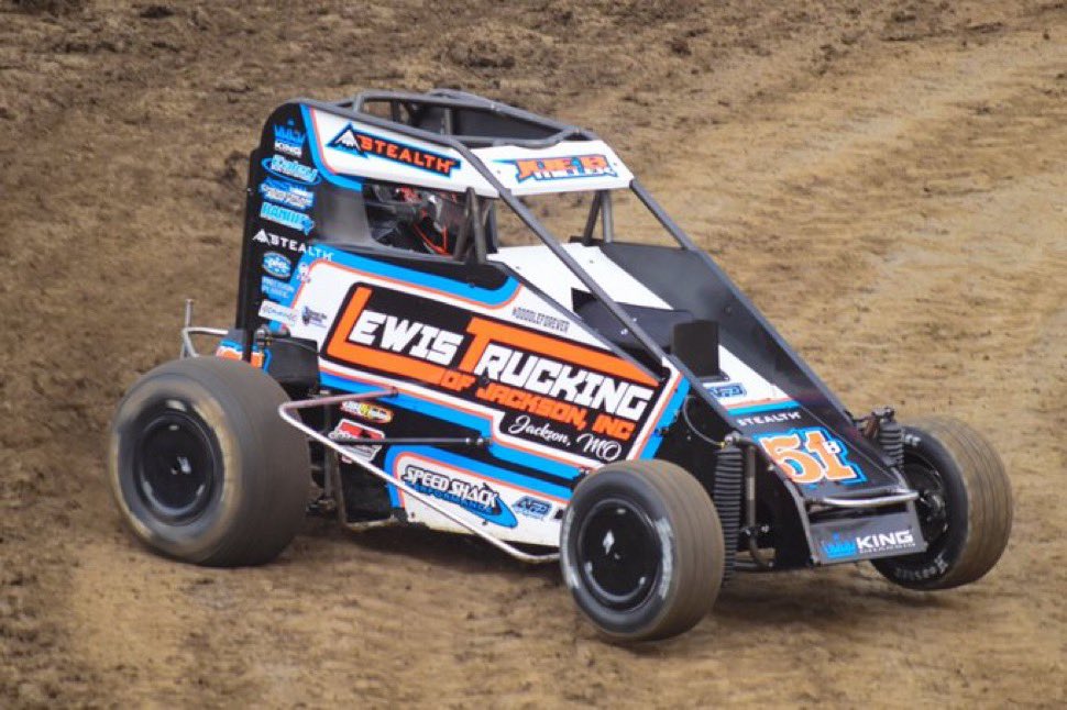 Xtreme Outlaw Midget Series (@xtreme_outlaw) on Twitter photo π <a href="/JoeBMotorsports/">Joe B. Miller</a> wins Last Chance Showdown 1 and <a href="/Zrb9592Zach/">Zach boden</a> takes the last transfer spot! π <a href="/JoeBMotorsports/">Joe B. Miller</a> wins Last Chance Showdown 1 and <a href="/Zrb9592Zach/">Zach boden</a> takes the last transfer spot!