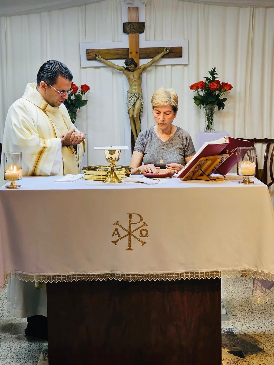 ilmisionera's tweet photo. Hoy el Consejo General de nuestra Iglesia tuvo su reunión ordinaria. Comenzaron con la celebración de la Eucaristía, conmemorando la Ascensión del Señor. https://t.co/c0kgNLNp7u