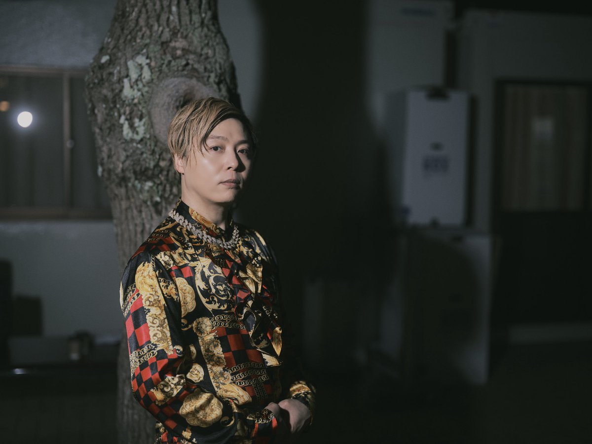 keiosada09's tweet photo. 堂本剛さん
撮影させていただきました。

雰囲気や空気感はもちろんのこと
取材中、「僕はただの奈良人なんで」みたいなことをふっとおっしゃったんですが、
その一言に優しさとか、愛みたいなものがにじんでいて、なんだか胸が温かくなりました。

とても素敵で心地よい空間でした。 https://t.co/bwv2wclw2y