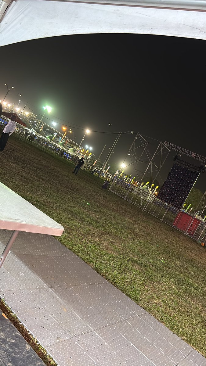 Shake it to the max ?!