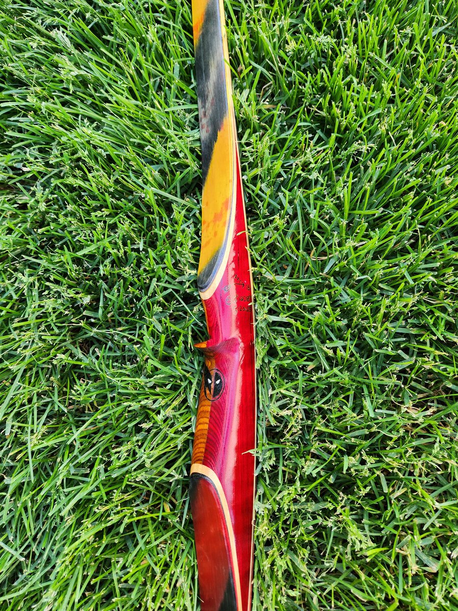 TheSleepyArcher's tweet photo. @RealHughJackman @VancityReynolds not sure if you two legends will ever see this post of my work - but my latest longbow was inspired by your roles in the @Marvel universe.

This longbow was a gift for a fellow content creator who donated to @5thSquad_.  I loved building this. https://t.co/VTeQkOsE0i