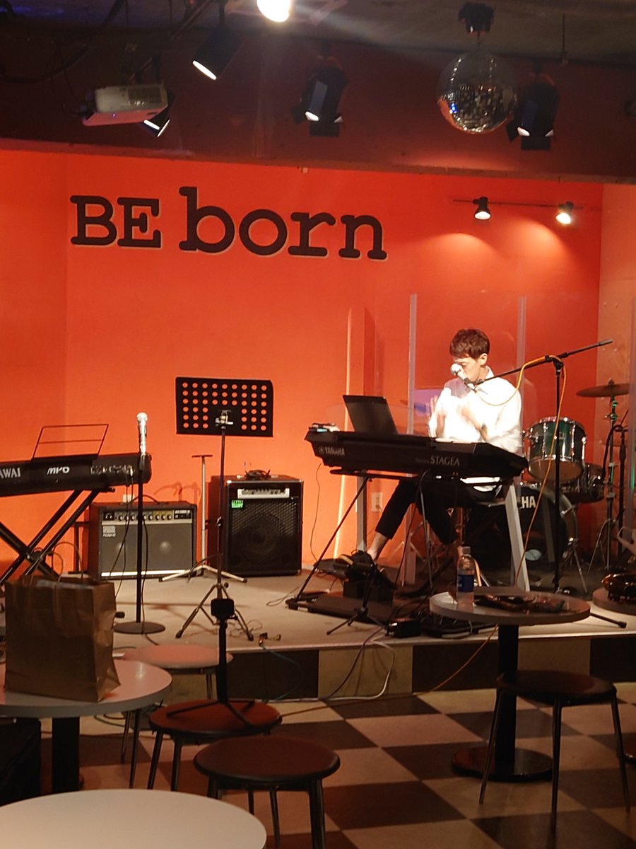 junpochi2929's tweet photo. リハなう
#エレクトーン
#ライブ
#サックス
#ルリアン
#リハ
#bebone
#練馬 https://t.co/MCo3Gaoeic