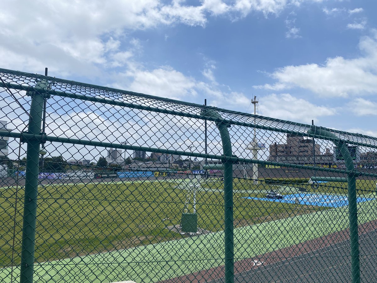 取手競輪きちまったなぁ！
昨日とは打って変わっていい気温！
#取手競輪
