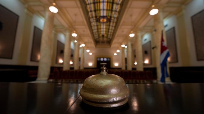 👨‍⚖️El vandalismo contra instalaciones #eléctricas ⚡ y de #telecomunicaciones,📡📶 y el #transporte 🛤️🚂🚌, es delito de ⚖️👮👉SABOTAJE.
➡️Más detalles en  documento publicado en la Gaceta Oficial de la Repúblic📜 en su edición extraordinaria número 2️⃣9️⃣
🔗 acortar.link/DrQgsM