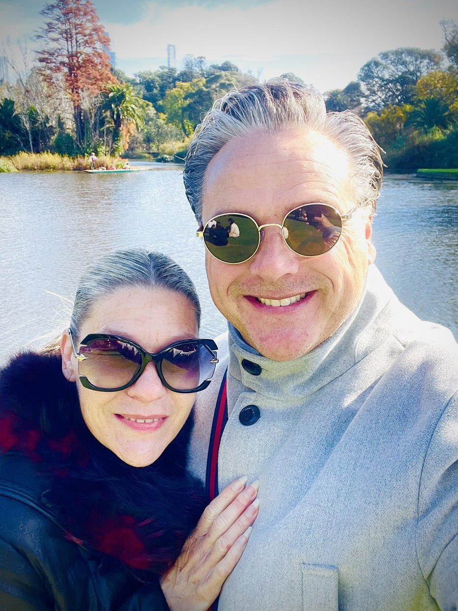 A glorious start to winter with a gorgeous day in #Melbourne and what better way to enjoy it than a promenade through the Botanic Gardens 😀