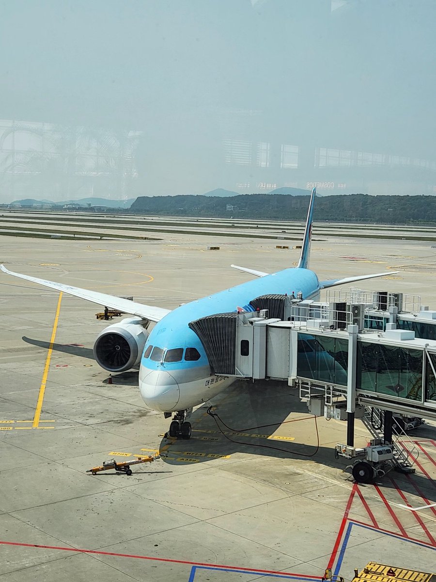 평일 같은 휴일...
이번에는 왕복 20,800km의 여정을 떠납니다.