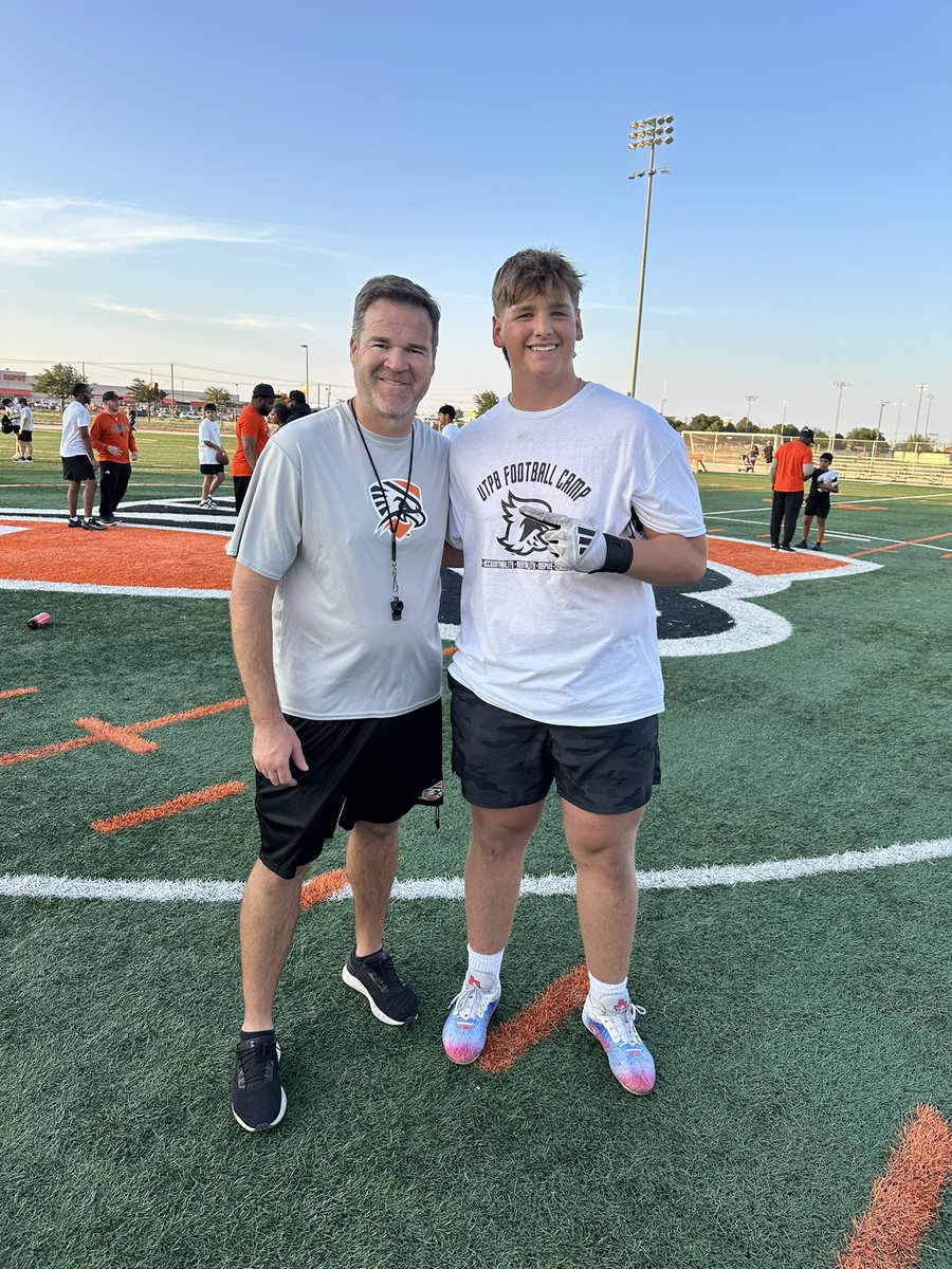 CarsonWithers0's tweet image. Had an amazing time camping with @UTPBFootball today. Thank you so much to @MikeBabcock44 , @CoachK__Mac ,  @CoachShultzOL  and with the players on campus for hosting outstanding camp, hope to be back soon.

@mansfield_fb