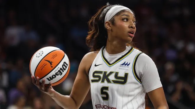 WNBACentral_'s tweet image. Angel Reese tonight:
14 PTS
9 REB
3 STL
2 AST
SKY WINS!!