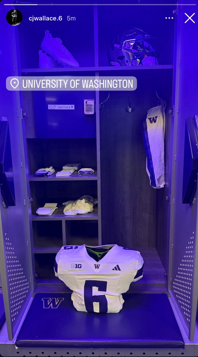 Kevin Cacabelos (@seatownkev) on Twitter photo 2026 UW-commit Kicker CJ Wallace <a href="/CJWallaceSJB/">CJ Wallace</a> (St. John Bosco - CA) on his official visit at Washington. 2026 UW-commit Kicker CJ Wallace <a href="/CJWallaceSJB/">CJ Wallace</a> (St. John Bosco - CA) on his official visit at Washington.
