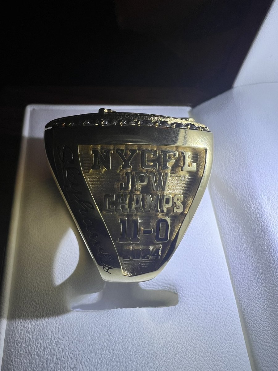 Finally Got Our #Championship Rings !!!

#BrooklynSkyhawks #10u Champs