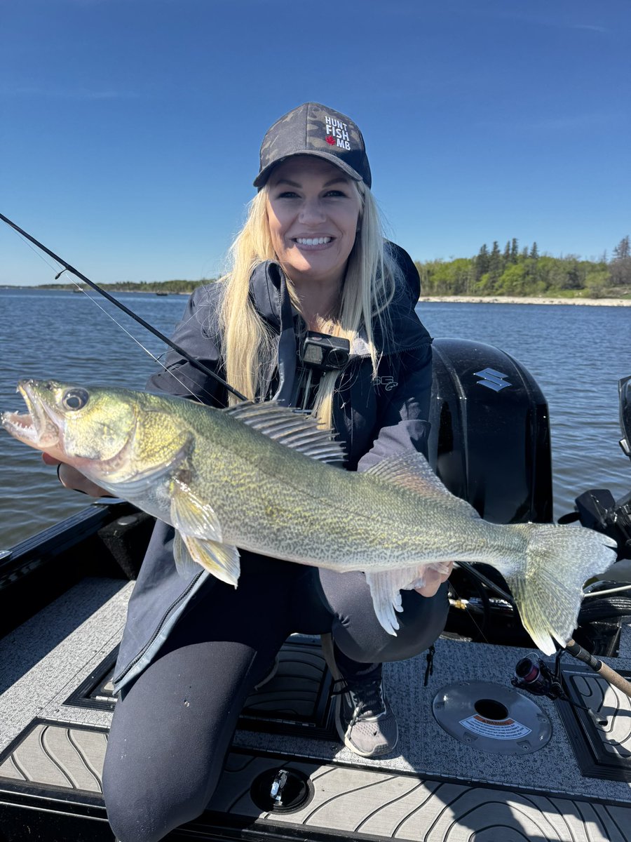 More Lake Winnipeg Greenbacks. What walleye frame are made of! #dsgfish #doingsomethinggreat