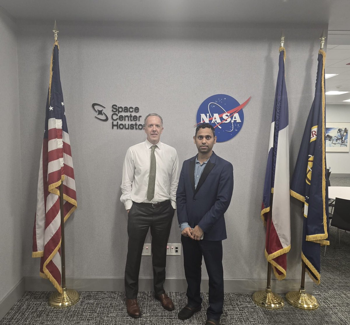 Kodeboyena's tweet photo. Thanks 🙏  Barrett Shaver -Chief Development Officer Space Center Houston. Looking forward for amazing things ahead. https://t.co/ldcopyOk2G