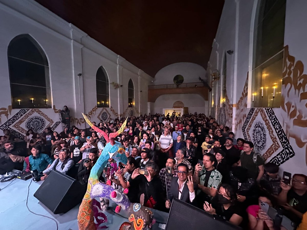 Mi solidaridad con el <a href="/multiforoalicio/">Multiforo Alici@</a>. Como Jefe de Gobierno de la Ciudad de México apoyé este proyecto cultural hasta vencer todas las trabas burocráticas y conseguir un lugar para continuar su noble tradición el 29 de febrero de 2024.

Este Foro es un símbolo de libertad y