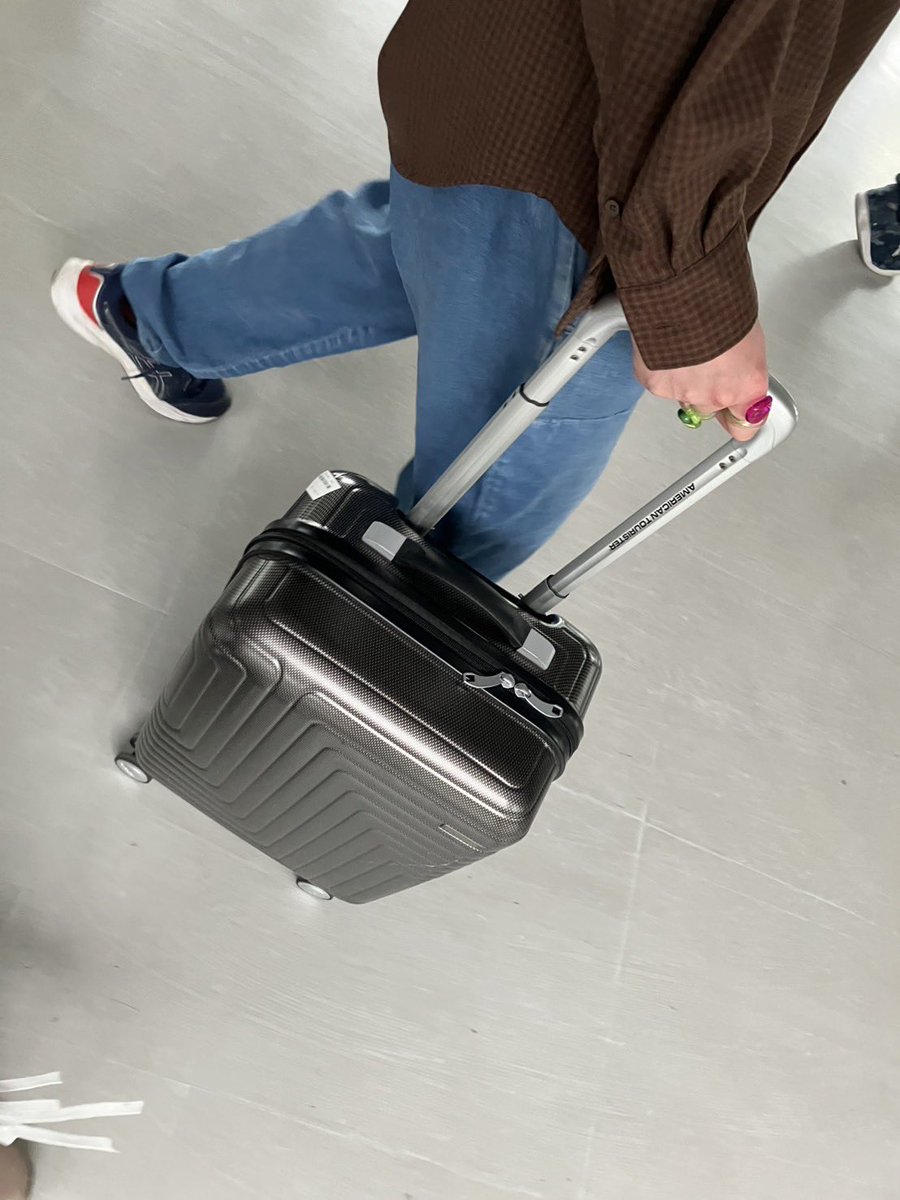 コミティアお疲れ様でした！
来てくださった方ありがとうございます。目の前で『これひとつ』と言ってもらえるのめっちゃ嬉しい。反省だらけだけどやりたい。