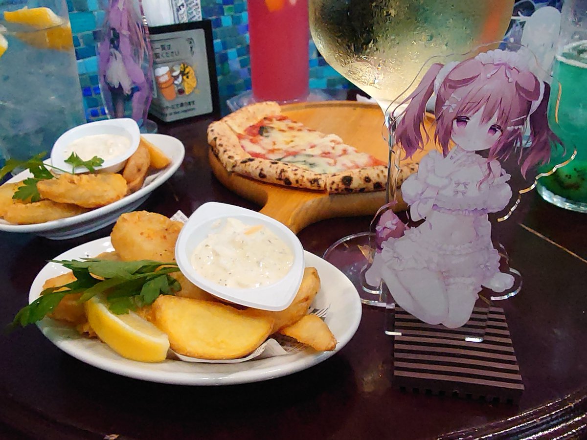 フィッシュ＆チップス
（チキン＆チップスだと辛いソースだったので、フィッシュにしました）