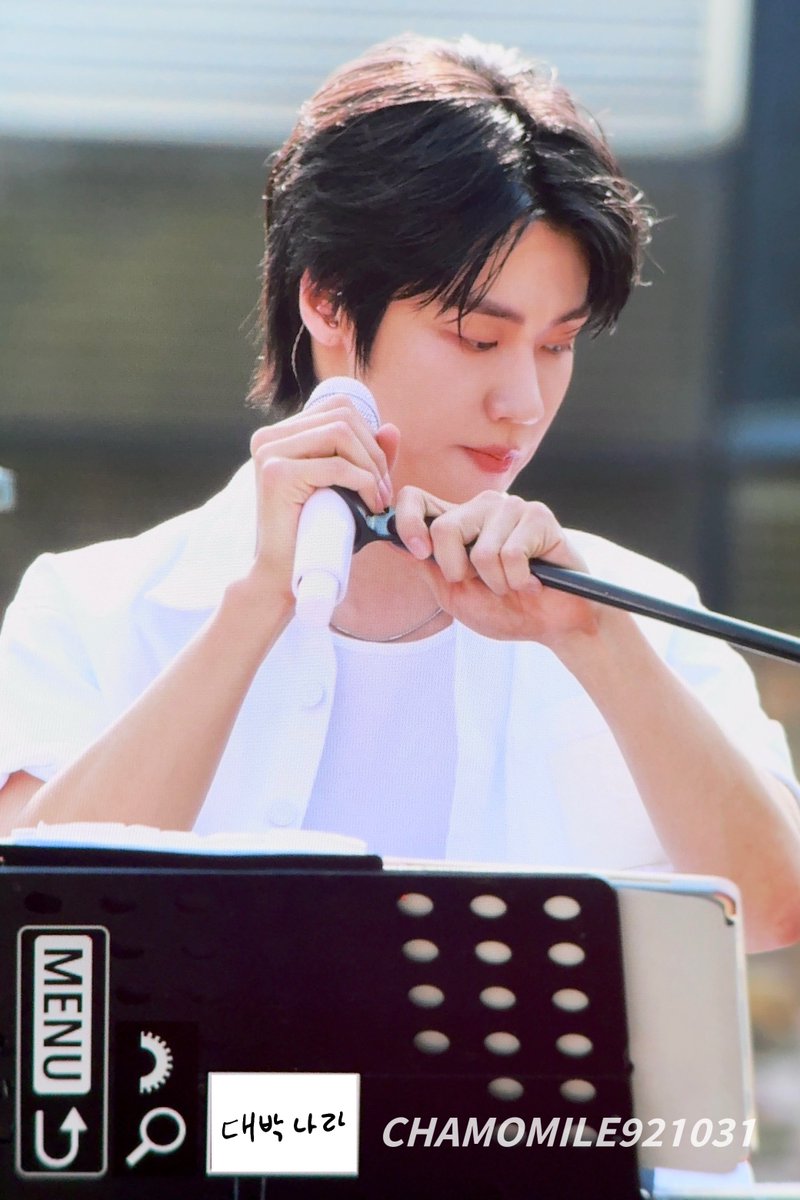 chamomile921031's tweet photo. 250601 버스킹 리허설 PREVIEW

#NFlying #엔플라잉
#LeeSeungHyub #이승협 #JDON #제이던
@NFlyingofficial

☀️ https://t.co/x4uPWtoqV5
