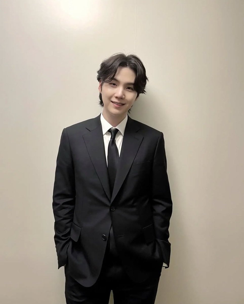 D-20 Daily Tweet for BTS SUGA
Brand Reputation Project
RT/ Reply 

WE LOVE YOU YOONGI 
WITH YOONGI TILL THE END
WE WILL WAIT FOR YOU YOONGI
OUR LOTUS FLOWER MIN YOONGI 
#SUGA #슈가 #방탄소년단슈가 
#BTSSUGA #シュガ #AgustD