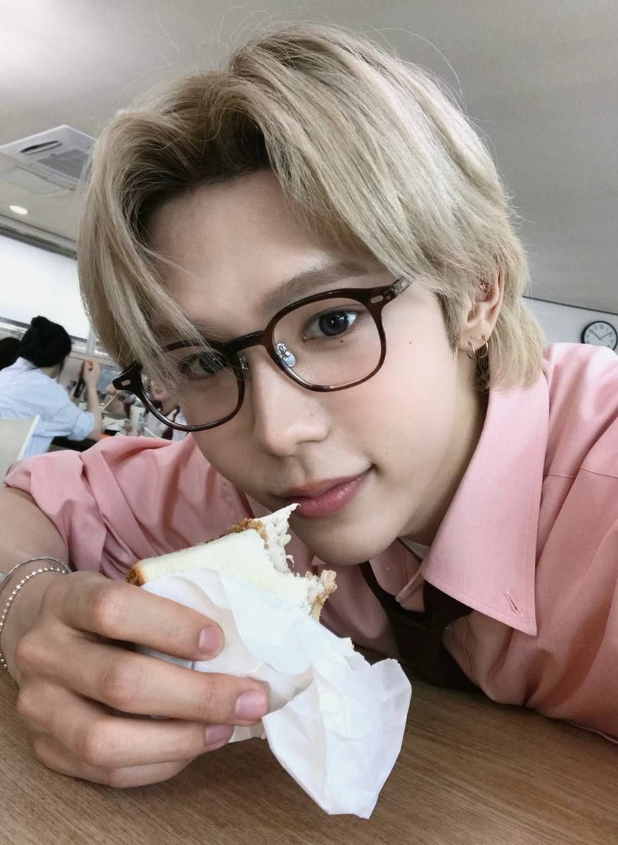 luvtaromi's tweet photo. 복숭아 블러셔 뭐야 😭💕 https://t.co/zNiBlSINJV