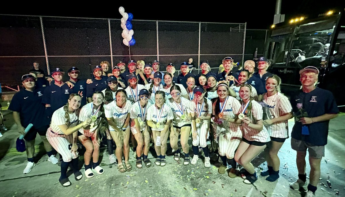 Kingwood HS Softball (@kingwoodsb) on Twitter photo When you arrive home to a light show and our Baseball team whom just earned their State Birth!! What a night.. one we will never forget! <a href="/HumbleISD_Ath/">Humble ISD Athletics</a> <a href="/HumbleISD_KHS/">Kingwood High School</a> When you arrive home to a light show and our Baseball team whom just earned their State Birth!! What a night.. one we will never forget! <a href="/HumbleISD_Ath/">Humble ISD Athletics</a> <a href="/HumbleISD_KHS/">Kingwood High School</a>