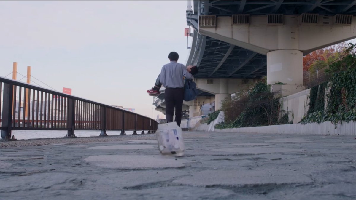 I’m almost sure that the wolf Granute won’t survive this, if not Hanto then someone else will kill him. It’s a trope that reformed bad guy who chose to settle down quietly will be ended by their past catching up to them.
Rakian, watch your back, man