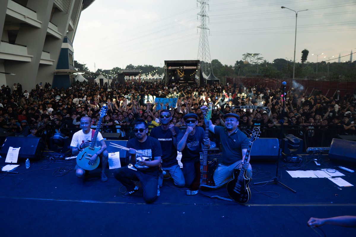 Haturnuhun badag kasadayana kamari dihajatanna <a href="/northernwall/">Eric Hedlin</a>.event tos ngabelesat tur ngabelewings 🍻🍻🍻 wilujeung pateu-punx n' skins-laturahmi deui... Sampurasun ⭐⭐⭐⭐ #RNTNRFC