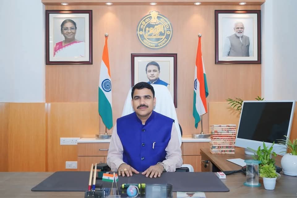 ମାନ୍ୟବର ବିଦ୍ୟାଳୟ ଓ ଗଣଶିକ୍ଷା, ଅନୁସୂଚିତ ଜାତି, ଜନଜାତି, ଅଳ୍ପ ସଂଖ୍ୟକ, ପଛୁଆବର୍ଗ କଲ୍ୟାଣ, ସାମାଜିକ ସୁରକ୍ଷା ତଥା ଭିନ୍ନକ୍ଷମ ସଶକ୍ତିକରଣ ମନ୍ତ୍ରୀ ଶ୍ରୀ <a href="/NityanandaBJP/">Nityananda Gond</a>  ଙ୍କୁ ଜନ୍ମଦିନର ଅନେକ ଅନେକ ଶୁଭେଚ୍ଛା ଓ ଅଭିନନ୍ଦନ ll
ଓଡିଶା ର ଶିକ୍ଷା ବ୍ୟବସ୍ଥା ରେ ପରିବର୍ତ୍ତନ ଆଣି ବ୍ୟବସ୍ଥା କୁ ସଜାଡି ଦିଅନ୍ତୁ ଏତିକି କାମନା।