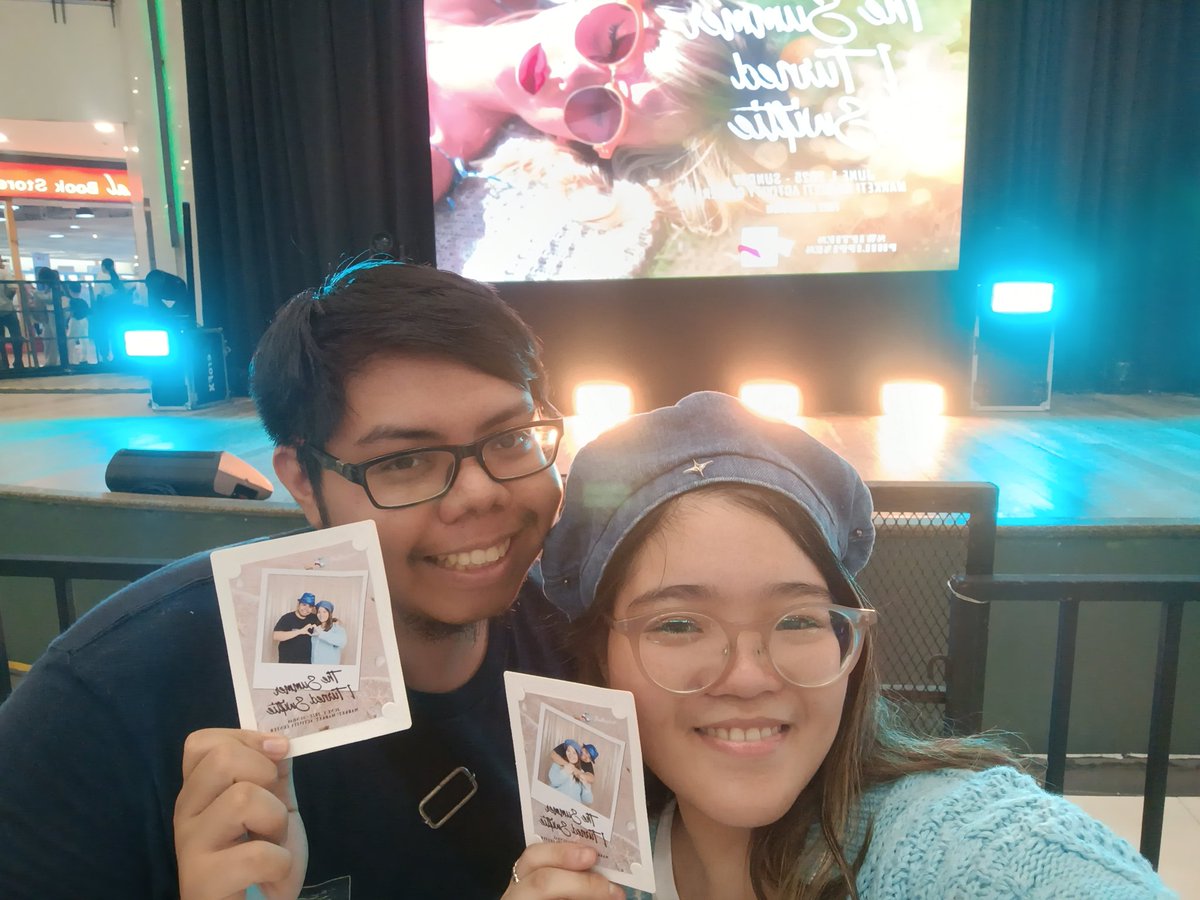 Its_2_Ron's tweet photo. The summer I turned swiftie is when I met her 

@MarketMarketBGC
@AyalaMalls @SwiftiesPHL
#thesummeriturnedswiftie
#FanNightsatMarketMarket
#FunInTheFinds
#ILoveMarketMarket https://t.co/zHIGUFgkgu