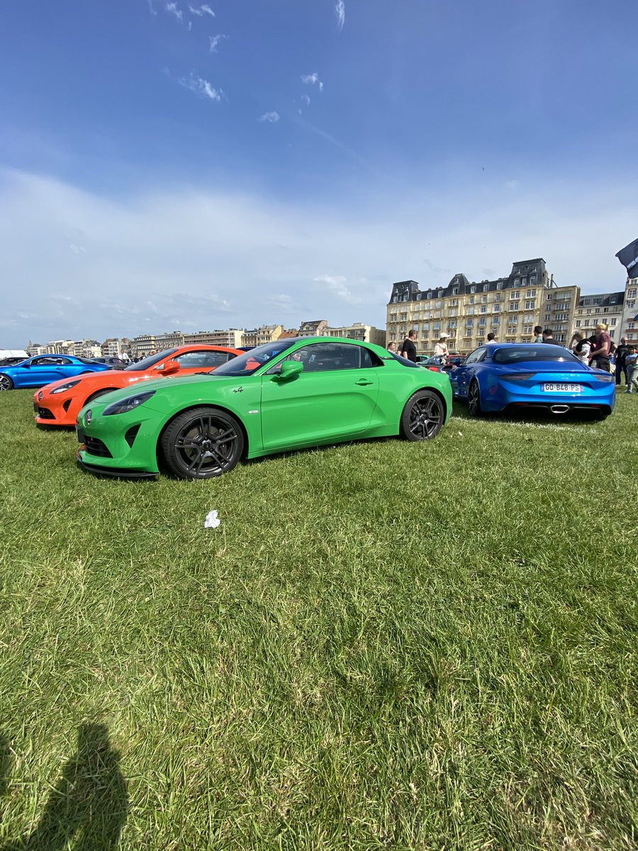 SteffRs76's tweet photo. 70 ans d’Alpine à Dieppe
@GrgoryR @AlpineRacing @les_alpinistes #berlinette #A110 https://t.co/LZmUTwPKMG