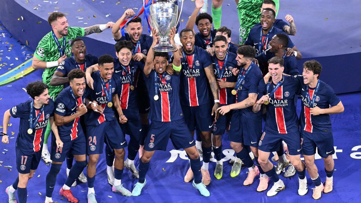 Le #PSG échouait avec son trio galactique MBappé/Messi/Neymar, il réussit avec Dembélé/Doué/Kvaratskhelia : la coopération est plus forte que le clinquant.