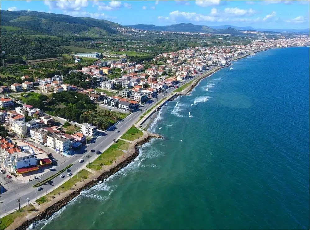 İzmir'in Güzelbahçe ilçesinde 276,9 milyon TL'lik özelleştirme

#emlak 

patronlardunyasi.com/izmirin-guzelb…