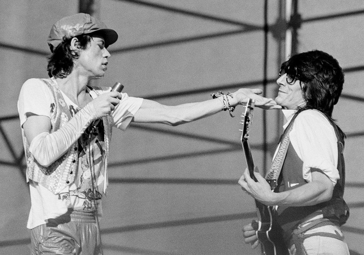 MickJagger's tweet image. Happy birthday @ronniewood!! Love Mick