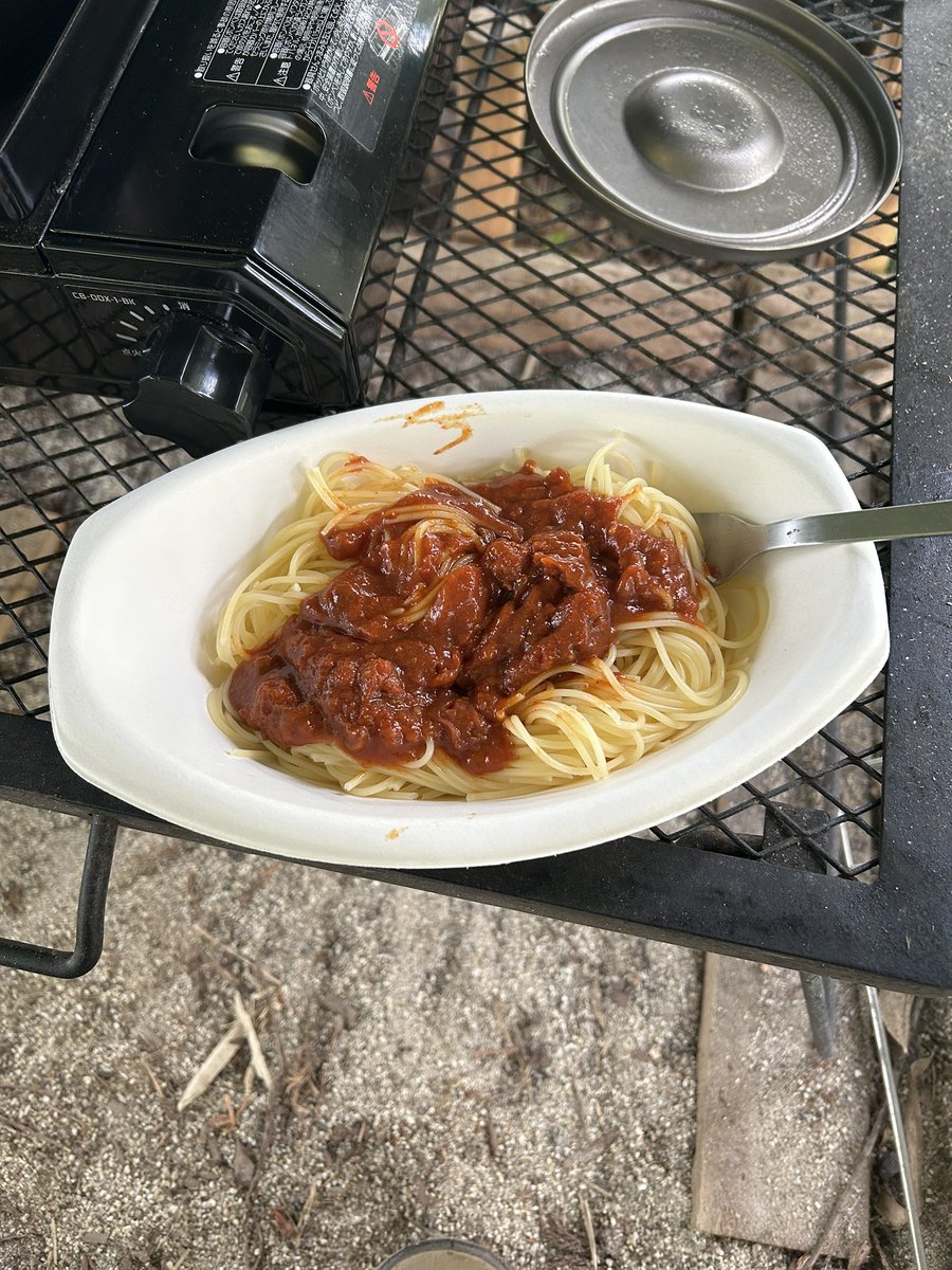 bigthumb_616's tweet photo. 気づいたら12時も過ぎていたので簡単にレトルトソースのパスタを食べて帰ってきました🏠
レトルトでもなかなか美味しかったです✨
お手軽だしまた食べよ🍝

#forenta
#ソロキャンプ
#ソロキャン https://t.co/A08eueDytK