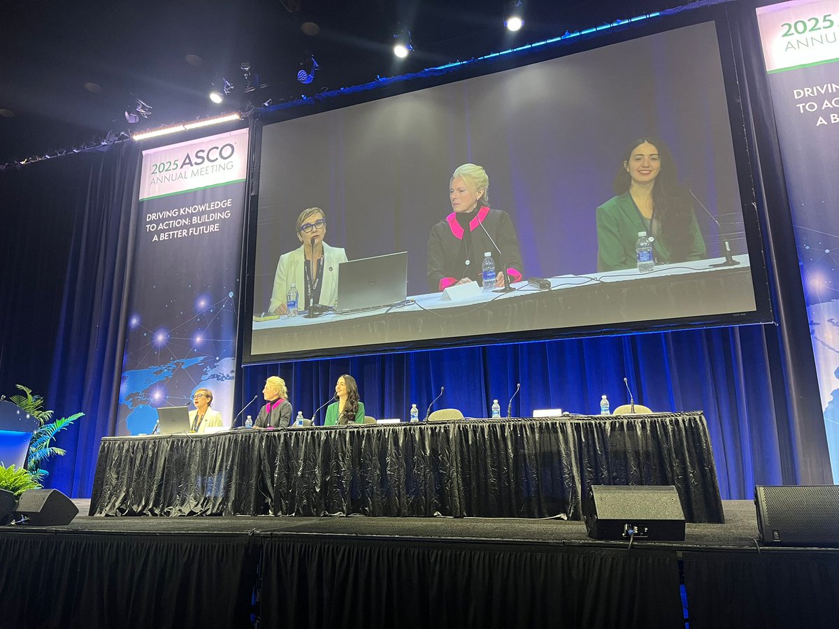 🔹 Gustave Rouss at ASCO 2025 🔹

Prof. Laurence Zitvogel presents microbiome session at #ASCO.

@asco