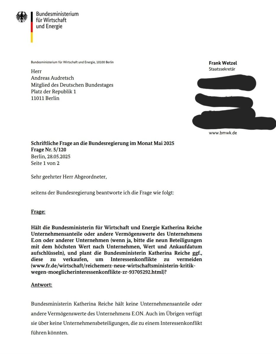 AnAudretsch's tweet image. Katharina #Reiche hält Unternehmensbeteiligungen. Welche? 
Sie schweigt. Warum? Keine Antwort.

Bis März war Reiche Energie- u. Gas-Managerin. Jetzt macht sie harte Gas-Politik u. entschiedet über Mrd. € Förderung. Interessenskonflikte?

Glaubwürdigkeit braucht Transparenz.