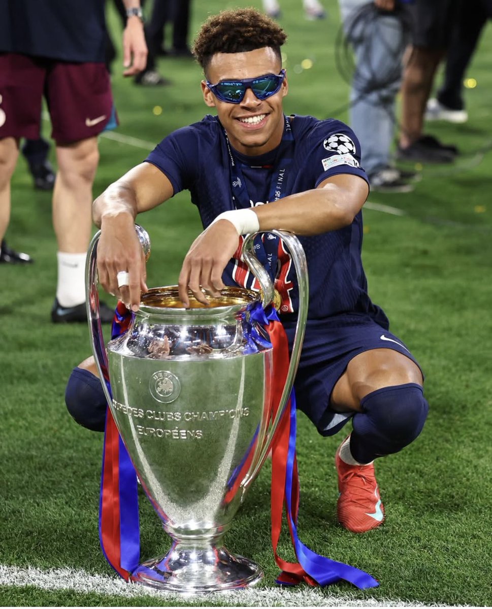 iamSemD (@irvinsem) on Twitter photo Bravo aux parisiens <a href="/PSG_inside/">Paris Saint-Germain</a> <a href="/PSG_English/">Paris Saint-Germain</a>
#ParisSaintGermain #liguedeschampions #foot Bravo aux parisiens <a href="/PSG_inside/">Paris Saint-Germain</a> <a href="/PSG_English/">Paris Saint-Germain</a>
#ParisSaintGermain #liguedeschampions #foot